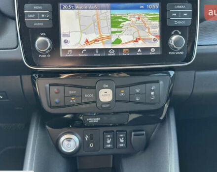 Серый Ниссан Лиф, объемом двигателя 0 л и пробегом 145 тыс. км за 12750 $, фото 4 на Automoto.ua