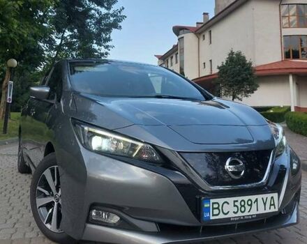 Сірий Ніссан Ліф, об'ємом двигуна 0 л та пробігом 106 тис. км за 12500 $, фото 1 на Automoto.ua
