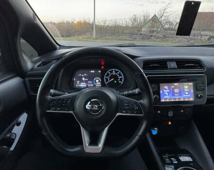 Серый Ниссан Лиф, объемом двигателя 0 л и пробегом 150 тыс. км за 10800 $, фото 16 на Automoto.ua