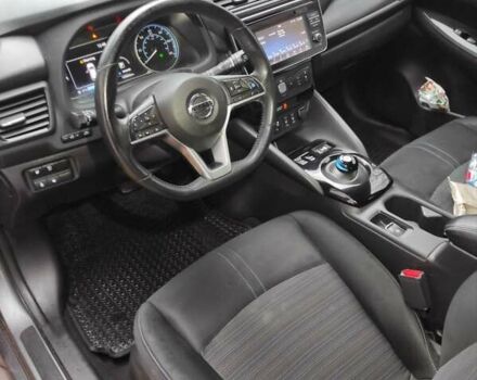 Серый Ниссан Лиф, объемом двигателя 0 л и пробегом 126 тыс. км за 12200 $, фото 26 на Automoto.ua