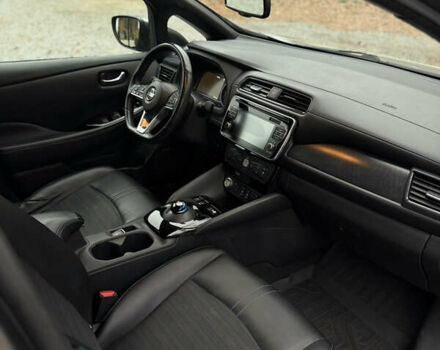 Серый Ниссан Лиф, объемом двигателя 0 л и пробегом 130 тыс. км за 11999 $, фото 19 на Automoto.ua