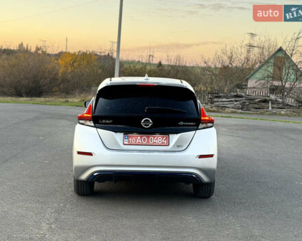 Серый Ниссан Лиф, объемом двигателя 0 л и пробегом 150 тыс. км за 10800 $, фото 8 на Automoto.ua