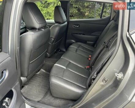 Сірий Ніссан Ліф, об'ємом двигуна 0 л та пробігом 144 тис. км за 12699 $, фото 23 на Automoto.ua