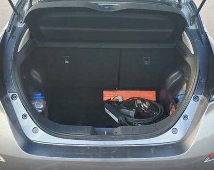 Серый Ниссан Лиф, объемом двигателя 0 л и пробегом 175 тыс. км за 12100 $, фото 13 на Automoto.ua