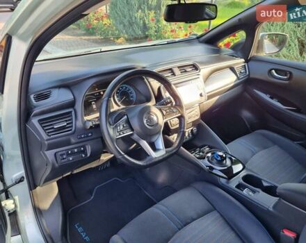 Сірий Ніссан Ліф, об'ємом двигуна 0 л та пробігом 173 тис. км за 10850 $, фото 20 на Automoto.ua