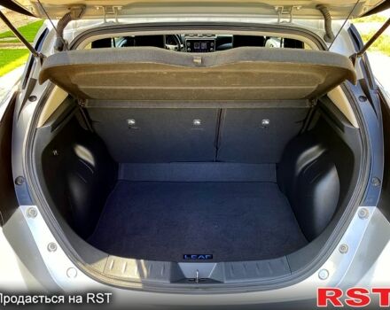 Сірий Ніссан Ліф, об'ємом двигуна 0 л та пробігом 48 тис. км за 17000 $, фото 11 на Automoto.ua