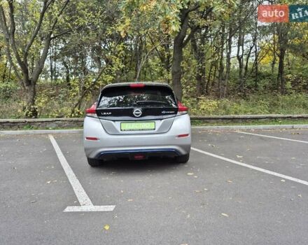 Серый Ниссан Лиф, объемом двигателя 0 л и пробегом 35 тыс. км за 15700 $, фото 9 на Automoto.ua