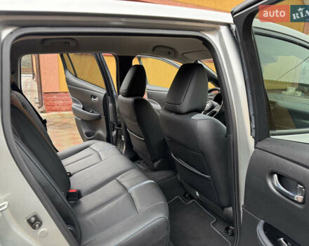 Сірий Ніссан Ліф, об'ємом двигуна 0 л та пробігом 80 тис. км за 15699 $, фото 19 на Automoto.ua