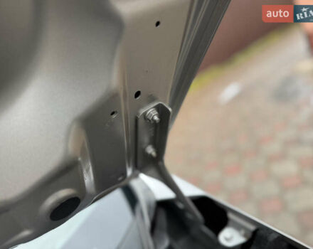 Серый Ниссан Лиф, объемом двигателя 0 л и пробегом 80 тыс. км за 16000 $, фото 39 на Automoto.ua