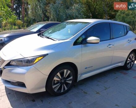 Сірий Ніссан Ліф, об'ємом двигуна 0 л та пробігом 99 тис. км за 12700 $, фото 2 на Automoto.ua