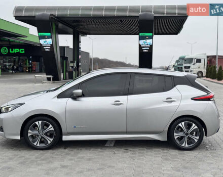 Серый Ниссан Лиф, объемом двигателя 0 л и пробегом 73 тыс. км за 13800 $, фото 5 на Automoto.ua