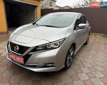 Сірий Ніссан Ліф, об'ємом двигуна 0 л та пробігом 80 тис. км за 15699 $, фото 9 на Automoto.ua