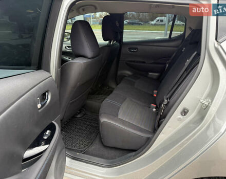 Сірий Ніссан Ліф, об'ємом двигуна 0 л та пробігом 148 тис. км за 13333 $, фото 26 на Automoto.ua