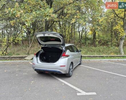 Серый Ниссан Лиф, объемом двигателя 0 л и пробегом 35 тыс. км за 15700 $, фото 7 на Automoto.ua