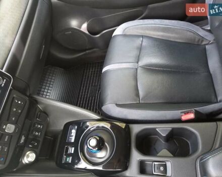 Серый Ниссан Лиф, объемом двигателя 0 л и пробегом 61 тыс. км за 14200 $, фото 2 на Automoto.ua