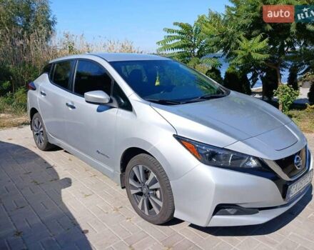 Сірий Ніссан Ліф, об'ємом двигуна 0 л та пробігом 99 тис. км за 12700 $, фото 1 на Automoto.ua