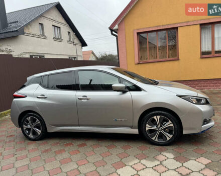 Сірий Ніссан Ліф, об'ємом двигуна 0 л та пробігом 80 тис. км за 15699 $, фото 4 на Automoto.ua