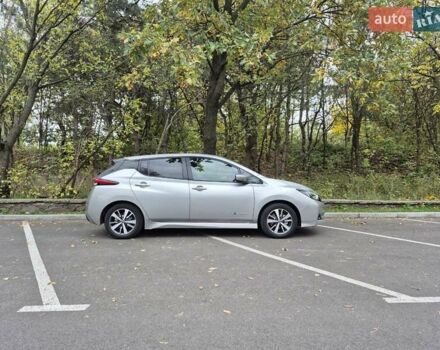 Серый Ниссан Лиф, объемом двигателя 0 л и пробегом 35 тыс. км за 15700 $, фото 3 на Automoto.ua