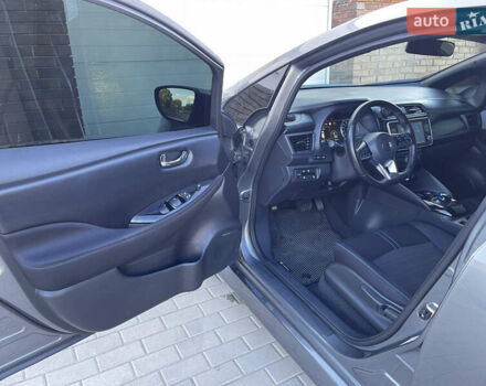 Сірий Ніссан Ліф, об'ємом двигуна 0 л та пробігом 37 тис. км за 15000 $, фото 8 на Automoto.ua