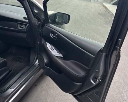 Сірий Ніссан Ліф, об'ємом двигуна 0 л та пробігом 120 тис. км за 12500 $, фото 35 на Automoto.ua