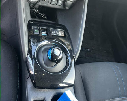 Серый Ниссан Лиф, объемом двигателя 0 л и пробегом 106 тыс. км за 12200 $, фото 17 на Automoto.ua