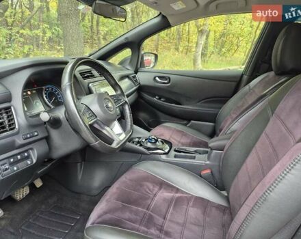 Серый Ниссан Лиф, объемом двигателя 0 л и пробегом 35 тыс. км за 15700 $, фото 12 на Automoto.ua