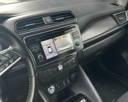 Сірий Ніссан Ліф, об'ємом двигуна 0 л та пробігом 120 тис. км за 12500 $, фото 13 на Automoto.ua