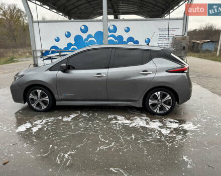 Серый Ниссан Лиф, объемом двигателя 0 л и пробегом 99 тыс. км за 12900 $, фото 6 на Automoto.ua