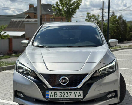 Серый Ниссан Лиф, объемом двигателя 0 л и пробегом 68 тыс. км за 13800 $, фото 2 на Automoto.ua