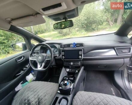 Сірий Ніссан Ліф, об'ємом двигуна 0 л та пробігом 130 тис. км за 14500 $, фото 2 на Automoto.ua