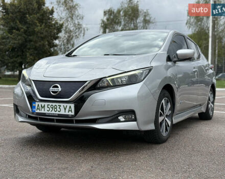 Сірий Ніссан Ліф, об'ємом двигуна 0 л та пробігом 148 тис. км за 13333 $, фото 3 на Automoto.ua