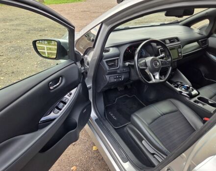 Серый Ниссан Лиф, объемом двигателя 0 л и пробегом 88 тыс. км за 12900 $, фото 5 на Automoto.ua