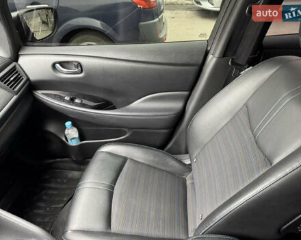 Серый Ниссан Лиф, объемом двигателя 0 л и пробегом 99 тыс. км за 12900 $, фото 8 на Automoto.ua