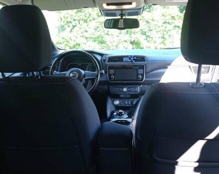 Сірий Ніссан Ліф, об'ємом двигуна 0 л та пробігом 122 тис. км за 12900 $, фото 2 на Automoto.ua