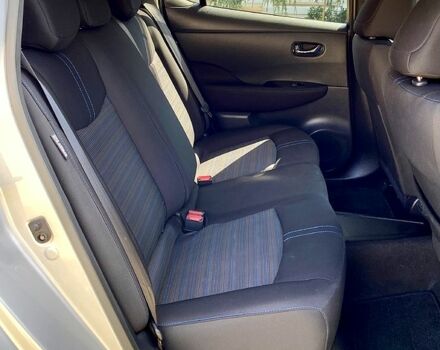 Сірий Ніссан Ліф, об'ємом двигуна 0 л та пробігом 48 тис. км за 17000 $, фото 8 на Automoto.ua