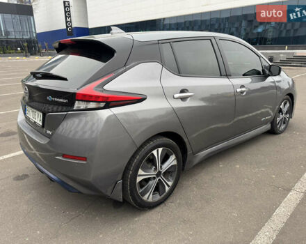 Серый Ниссан Лиф, объемом двигателя 0 л и пробегом 125 тыс. км за 9900 $, фото 12 на Automoto.ua