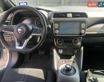 Сірий Ніссан Ліф, об'ємом двигуна 0 л та пробігом 83 тис. км за 15100 $, фото 11 на Automoto.ua