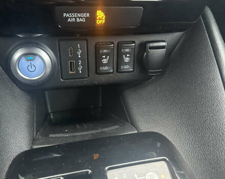 Серый Ниссан Лиф, объемом двигателя 0 л и пробегом 79 тыс. км за 14777 $, фото 15 на Automoto.ua