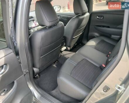 Серый Ниссан Лиф, объемом двигателя 0 л и пробегом 75 тыс. км за 14500 $, фото 24 на Automoto.ua