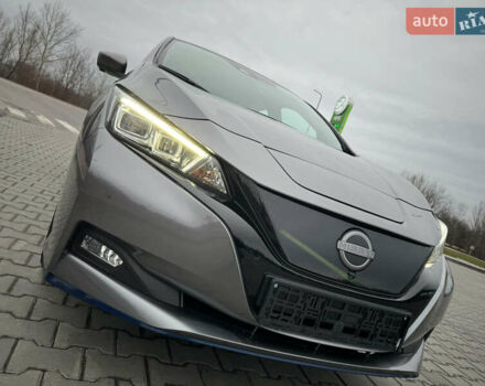 Сірий Ніссан Ліф, об'ємом двигуна 0 л та пробігом 52 тис. км за 18300 $, фото 2 на Automoto.ua