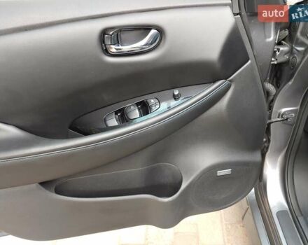 Сірий Ніссан Ліф, об'ємом двигуна 0 л та пробігом 32 тис. км за 18188 $, фото 15 на Automoto.ua