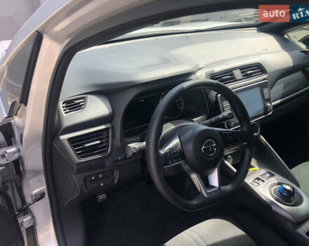 Сірий Ніссан Ліф, об'ємом двигуна 0 л та пробігом 83 тис. км за 15100 $, фото 8 на Automoto.ua