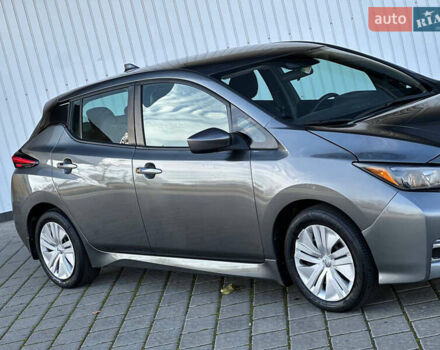 Серый Ниссан Лиф, объемом двигателя 0 л и пробегом 65 тыс. км за 12300 $, фото 5 на Automoto.ua