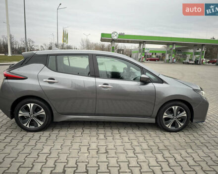 Сірий Ніссан Ліф, об'ємом двигуна 0 л та пробігом 52 тис. км за 18300 $, фото 5 на Automoto.ua