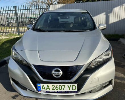 Серый Ниссан Лиф, объемом двигателя 0 л и пробегом 180 тыс. км за 11900 $, фото 2 на Automoto.ua