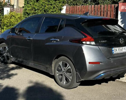 Серый Ниссан Лиф, объемом двигателя 0 л и пробегом 95 тыс. км за 13500 $, фото 4 на Automoto.ua