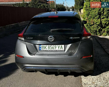 Серый Ниссан Лиф, объемом двигателя 0 л и пробегом 95 тыс. км за 13500 $, фото 3 на Automoto.ua