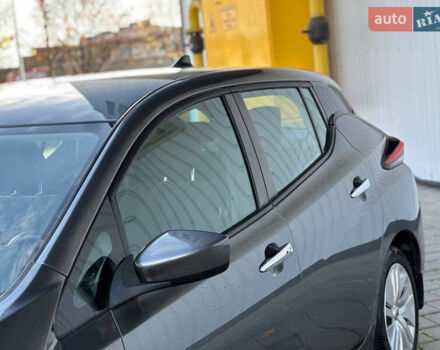 Серый Ниссан Лиф, объемом двигателя 0 л и пробегом 65 тыс. км за 12300 $, фото 9 на Automoto.ua