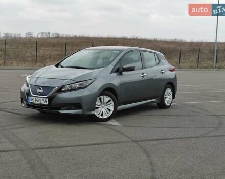 Серый Ниссан Лиф, объемом двигателя 0 л и пробегом 62 тыс. км за 13200 $, фото 8 на Automoto.ua