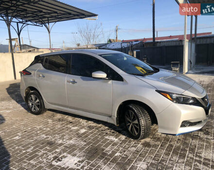 Сірий Ніссан Ліф, об'ємом двигуна 0 л та пробігом 83 тис. км за 15100 $, фото 2 на Automoto.ua